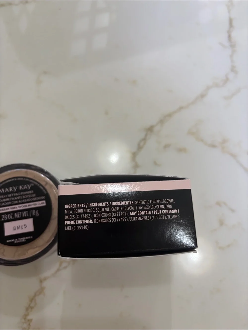 Mary Kay Compact NWT Light - Medium Ivory